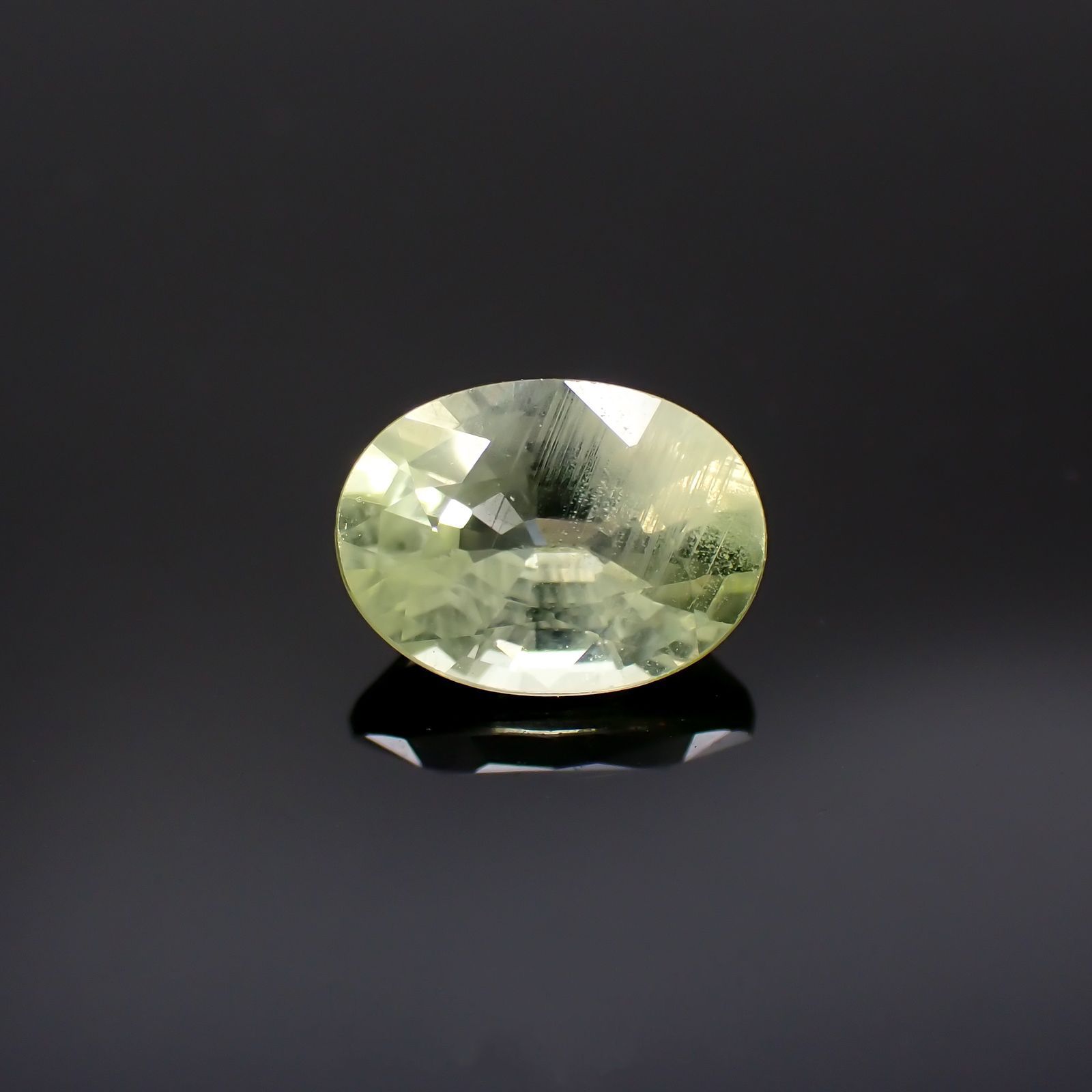 クリソベリル(宝石名クリソベリル)マダガスカル産 1.00ct 識別済[220817453]7.1x5.2mm前後