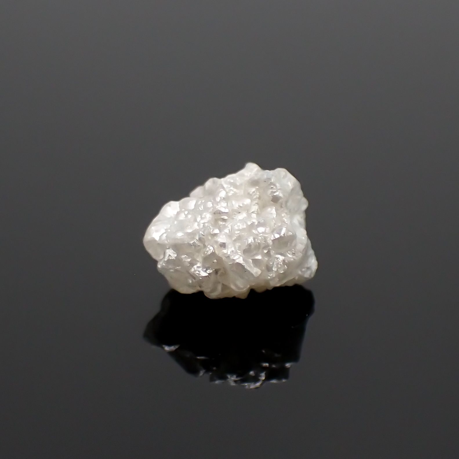 ダイヤモンド 原石 1.99ct[230923345]7.8x6.6mm前後