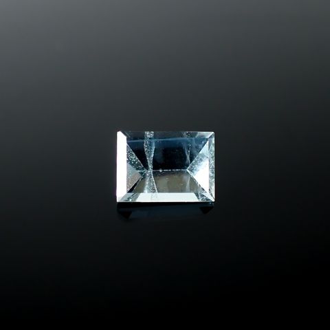 ◇ミラーカット◇アクアマリン モザンビーク産 0.83ct[240226100]6.8x4.9mm前後