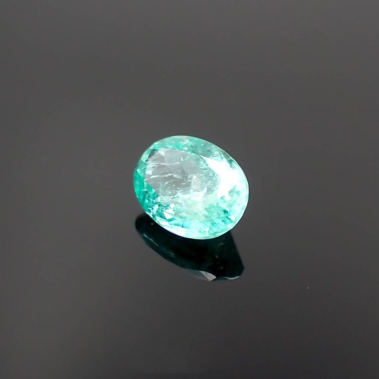 パライバトルマリン(宝石名トルマリン/別名パライバ・トルマリン)ブラジル・キントス鉱山産 0.505ct ソ付(宝貴協)[221018745]5.7x4.3mm前後