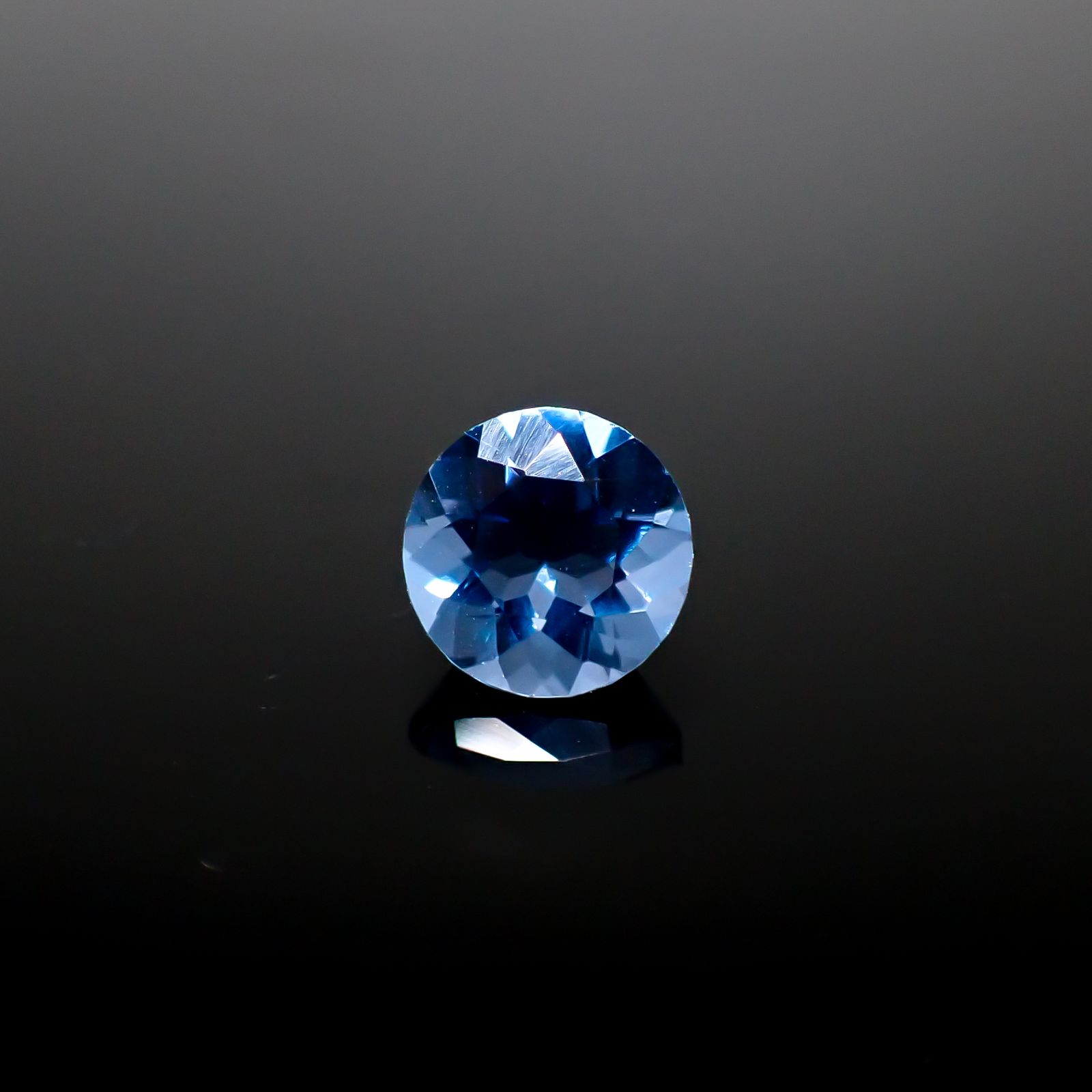 カラーチェンジフローライト ブラジル産 2.24ct [241229646]8.1x8.1mm前後
