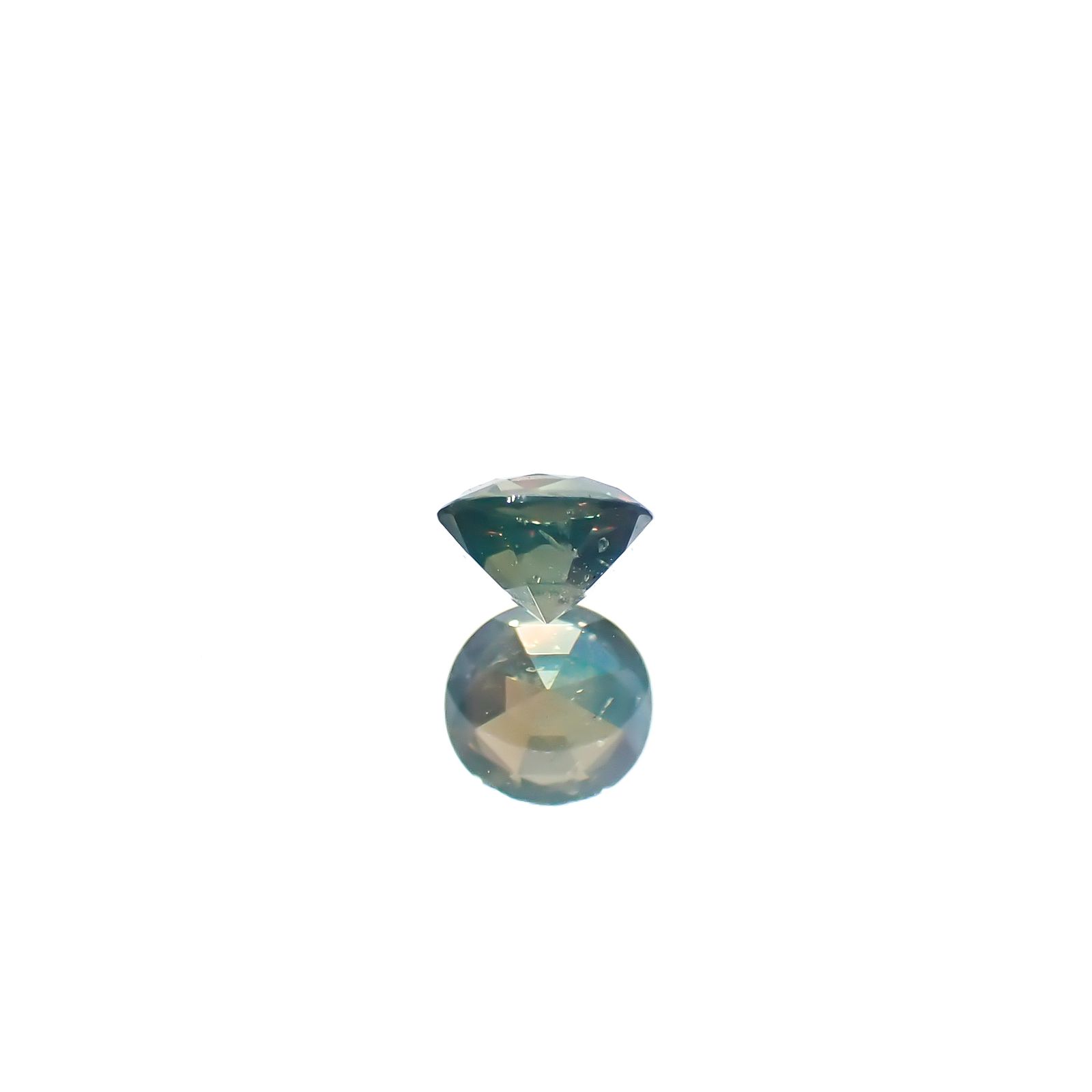 アレキサンドライトキャッツアイ ブラジル・ミナスジェライス州ヘマチタ鉱山産 0.15ct[240527431]3.2x3.2mm前後