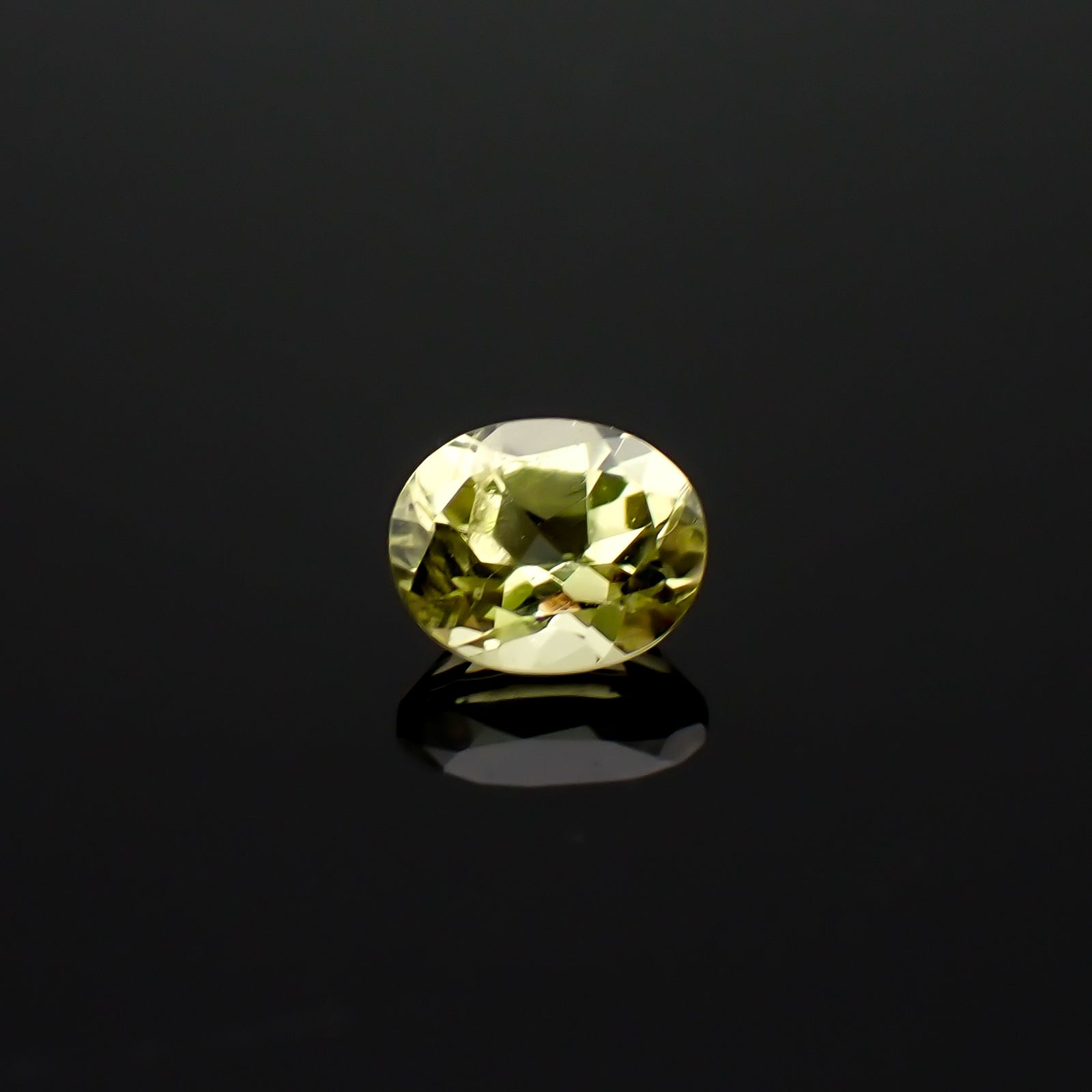マリガーネット マリ共和国産 0.46ct / 5.1x4.1mm前後 [260732548]