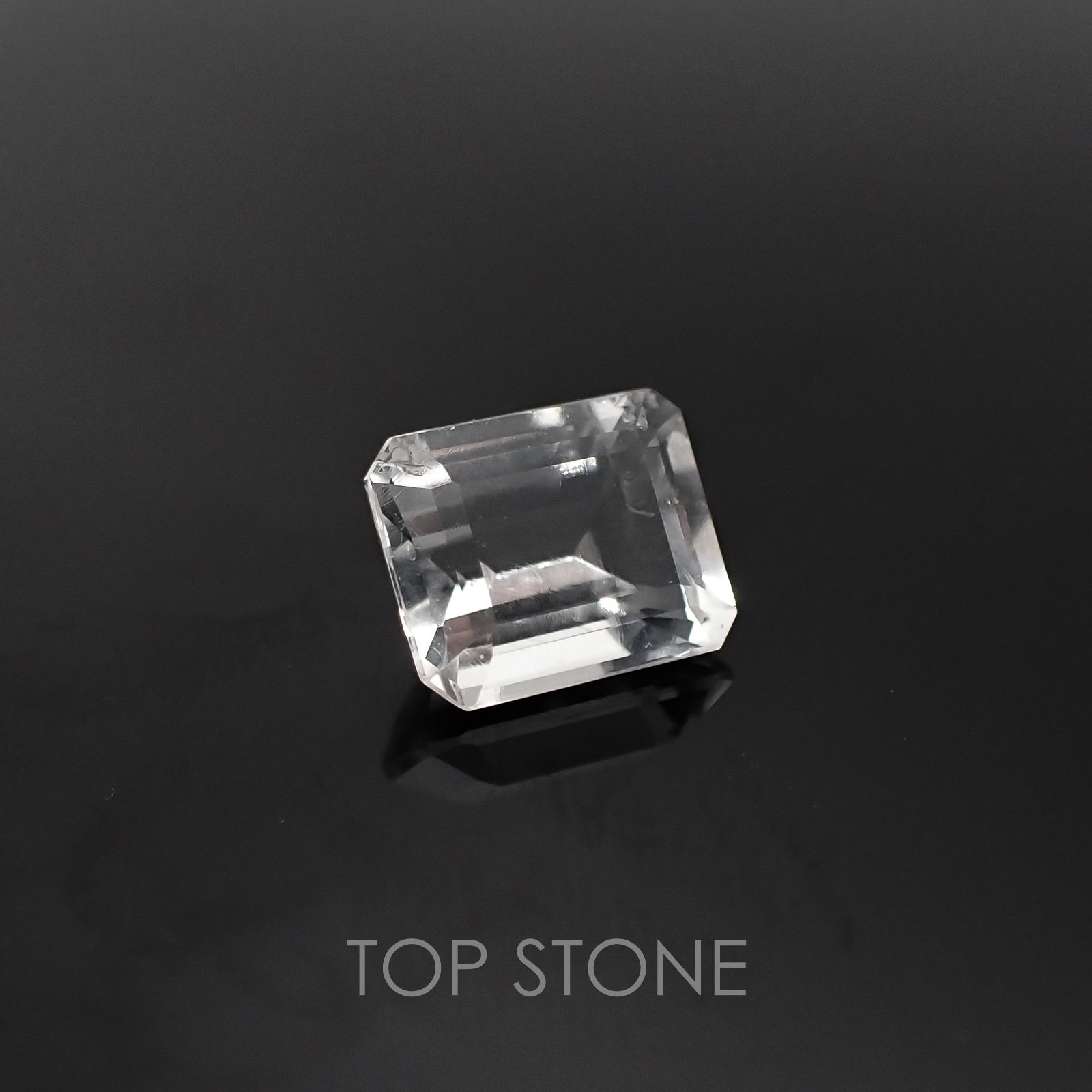 ハイアライトオパール メキシコ産 ルース 1.76ct[20085244]8.5×7.1mm前後