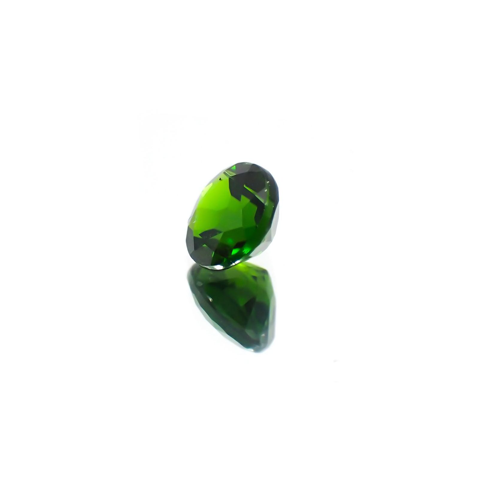 クロムダイオプサイド(宝石名クロム・ダイオプサイド)ロシア産 0.58ct 識別済[231124293]5.2x5.1mm前後
