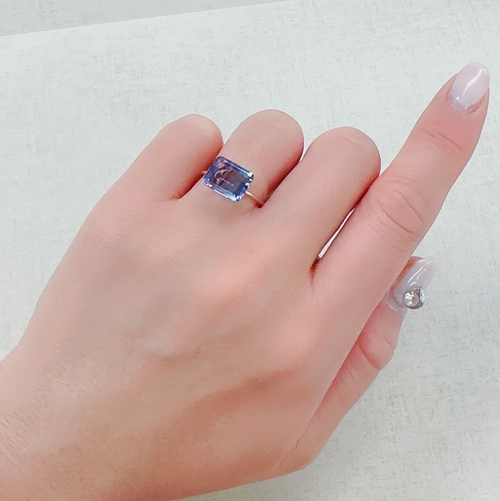 パーティカラーフローライト ブラジル産 3.62ct[230321188]10x8.1mm前後