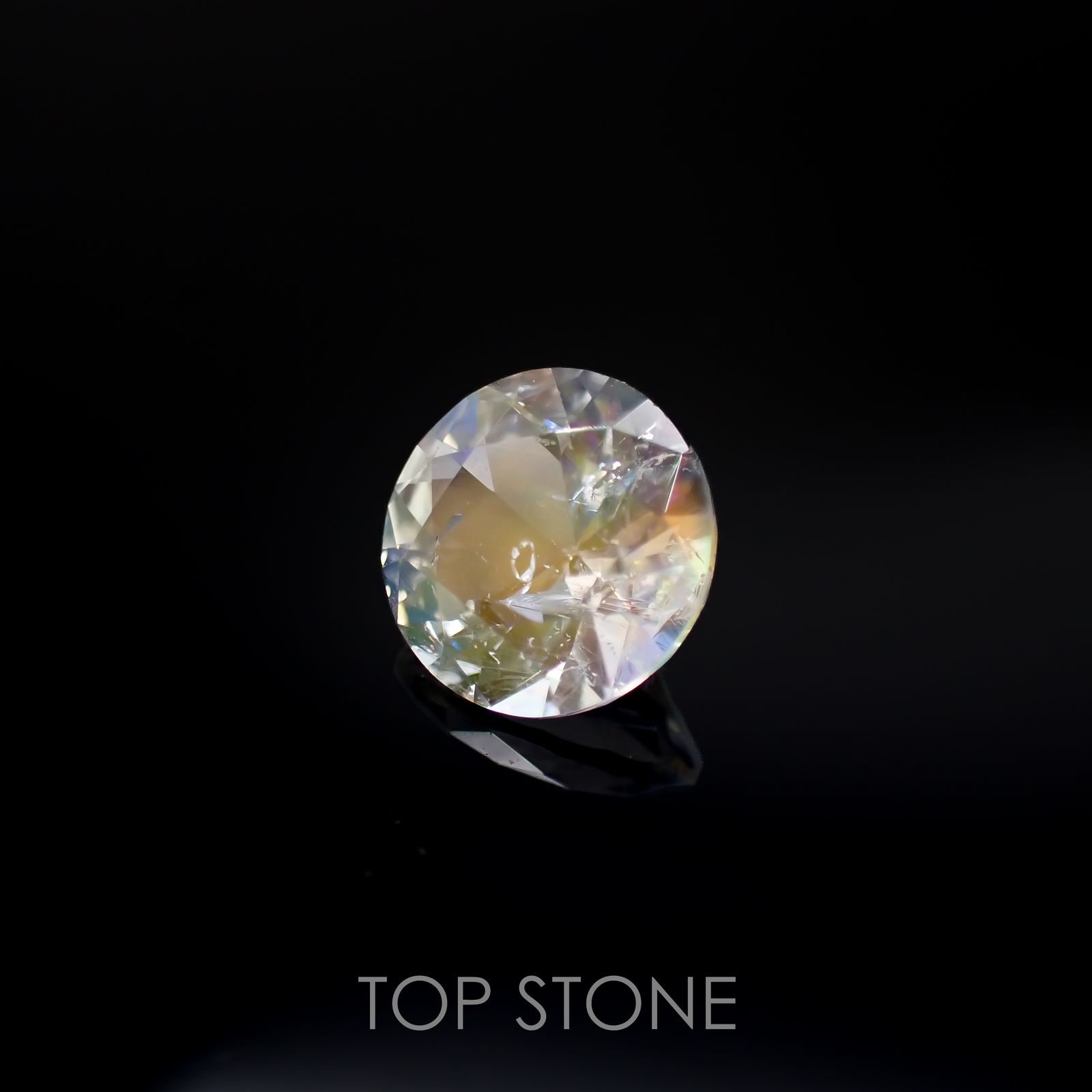 レインボームーンストーン(宝石名ラブラドライト)タンザニア産 1.33ct 識別済[220716854]7.6x7.4mm前後