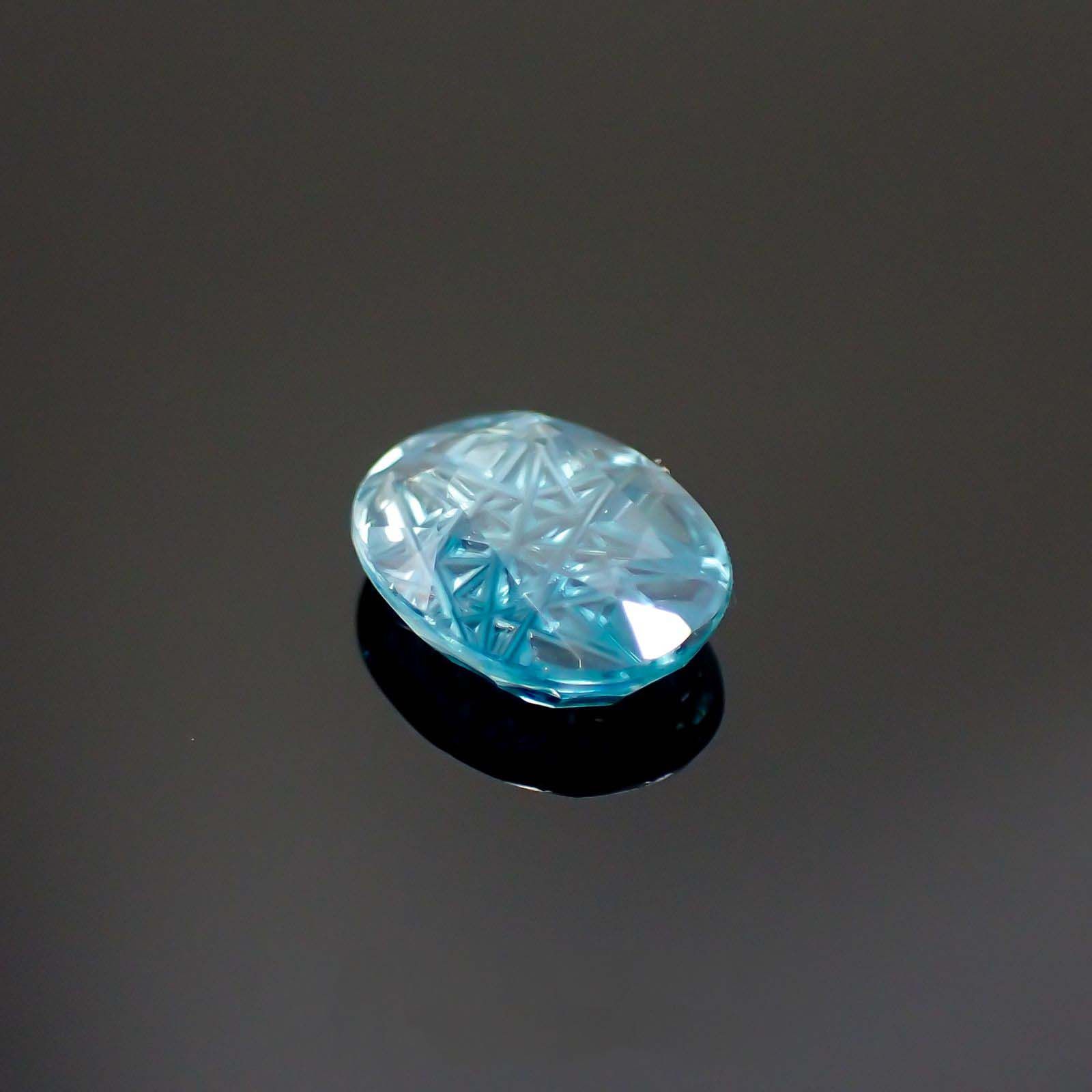 ◇甲州貴石切子Plus Three◇ブルージルコン カード付き(宝石名ジルコン)カンボジア産 1.55ct 識別済[220114610]7.9x6mm前後