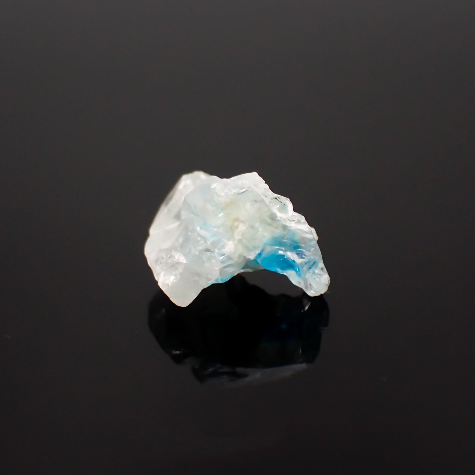 ユークレース原石 ブラジル産 4.80ct[221219675]10.7x11.4mm前後