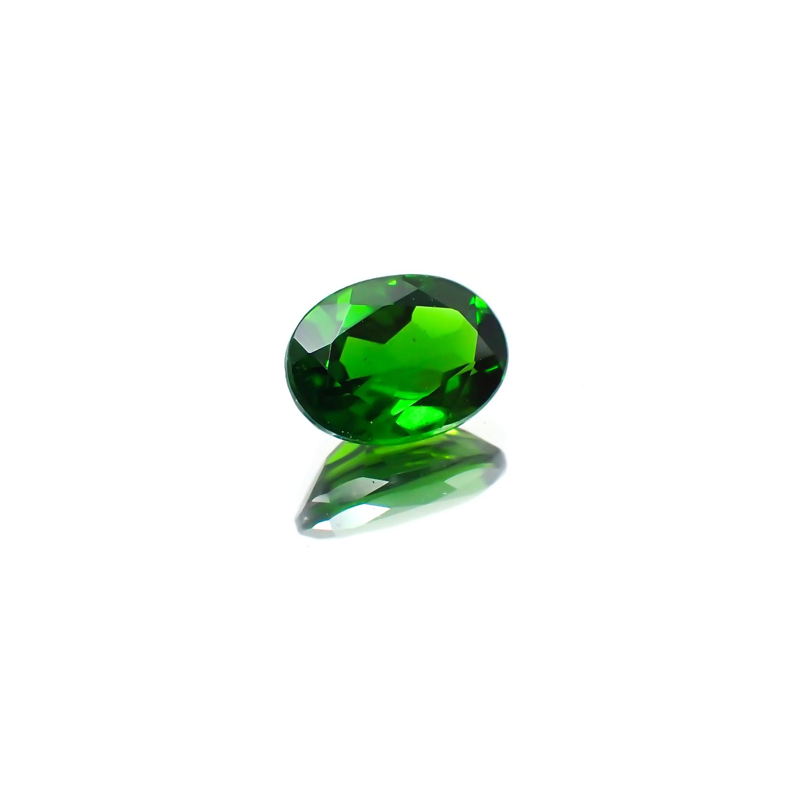 クロムダイオプサイド(宝石名クロム・ダイオプサイド) ロシア産 0.81ct 識別済[21059927]7.1×5.1mm前後