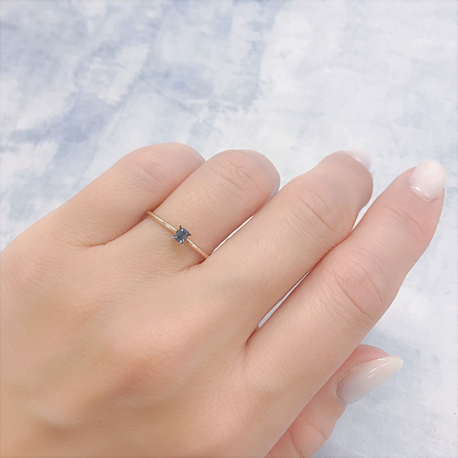 カラーチェンジガーネット アレキタイプ(宝石名ガーネット)マダガスカル・ベキリー産 0.12ct 識別済[220616549]2.9x2.2mm前後
