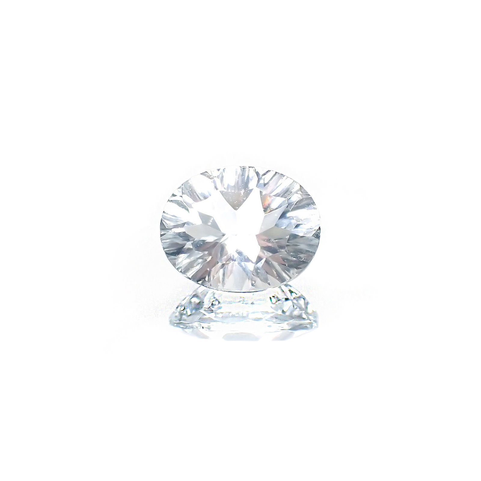 ◇コンケーブカット◇アクアマリン(宝石名アクアマリン) アフリカ産 識別済 2.34ct / 10.2x8.1mm前後 [211013553]