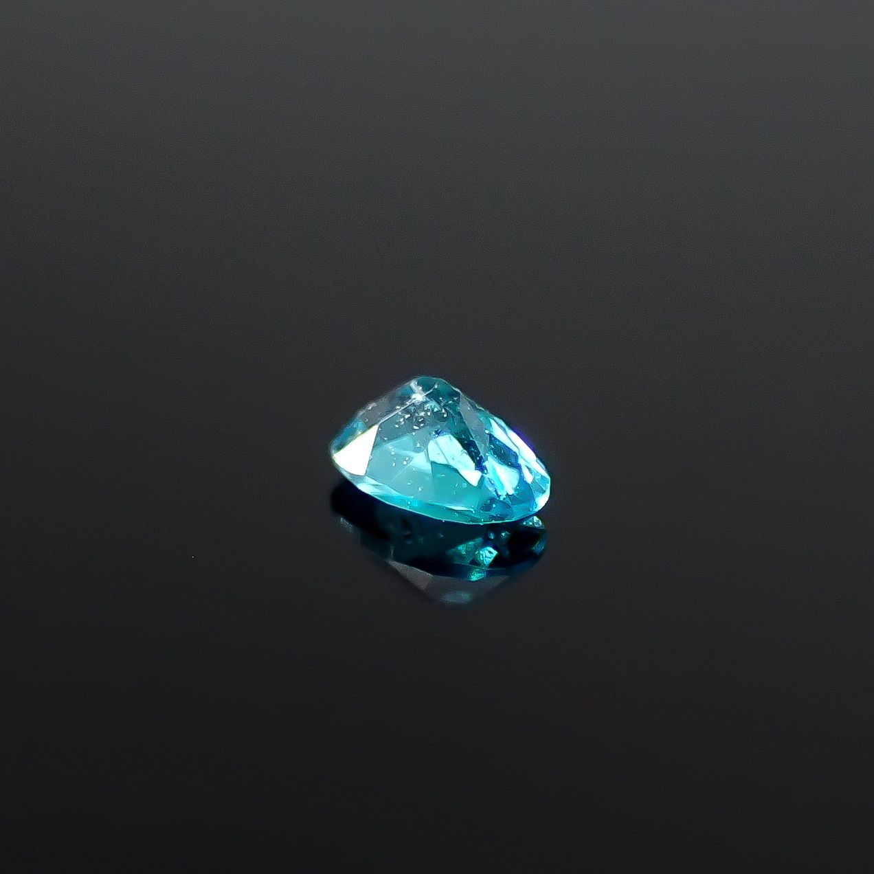 パライバトルマリン ブラジル産 0.026ct [250931073]2.4x1.6mm前後