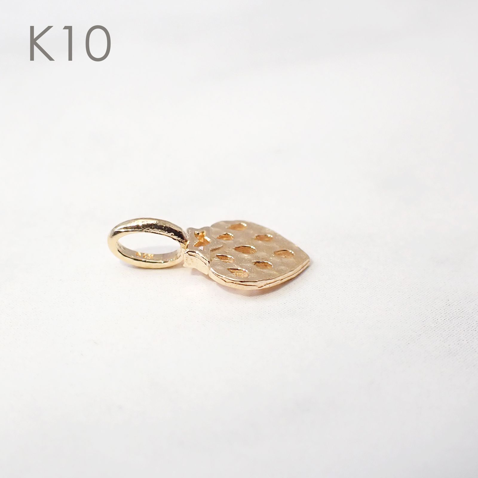 ◇K18/K10 Beata（ビィータ）◇ストロベリー [ラッキーチャーム/ペンダントトップ※チェーン別売り]