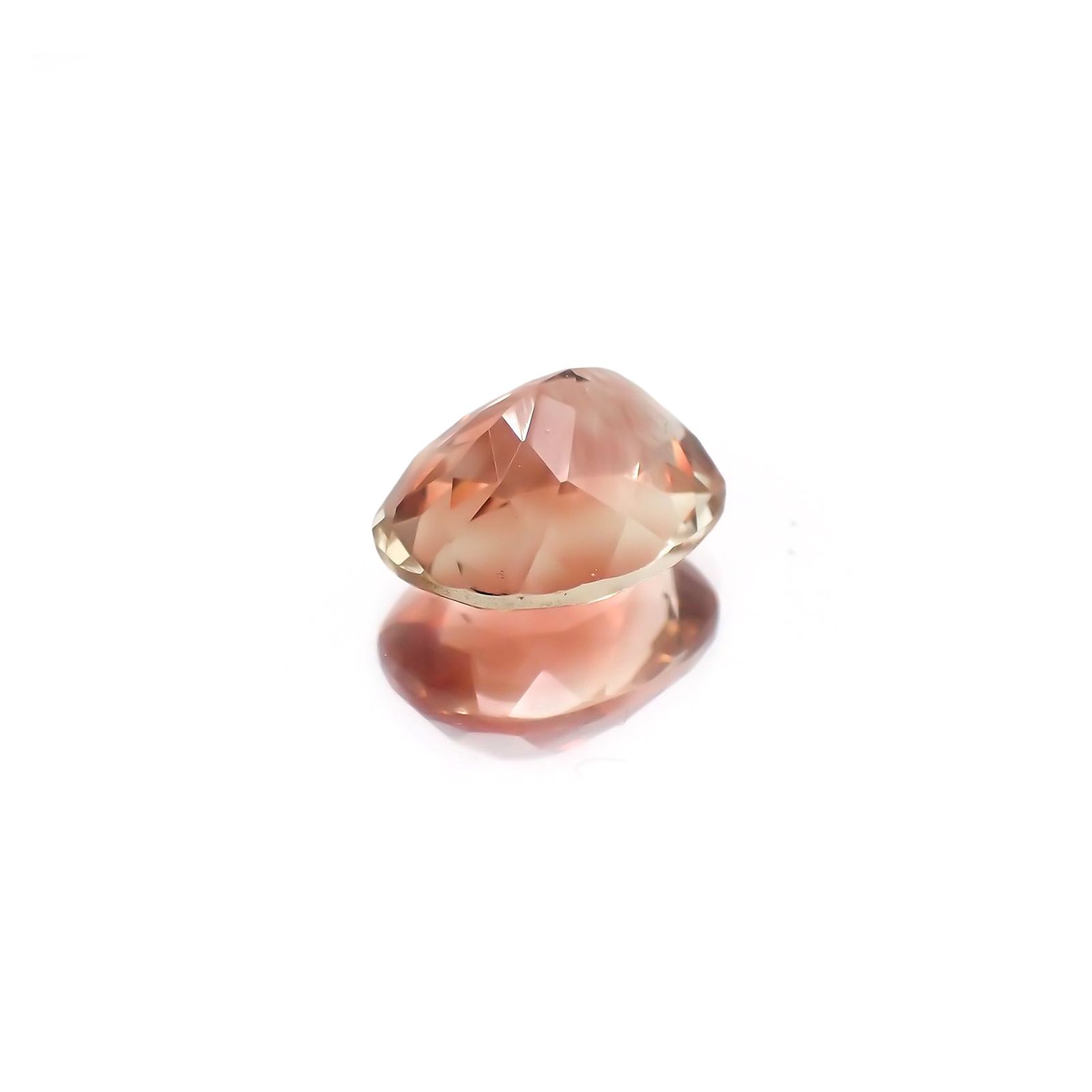 オレゴンサンストーン(宝石名ラブラドライト)アメリカ・オレゴン州産 識別済 2.21ct / 9.5x7.6mm前後 [230421892]