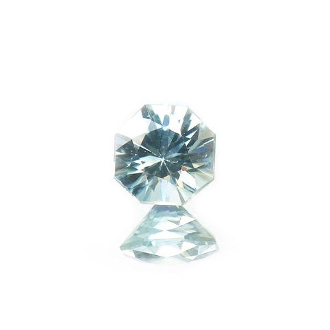 ◇オクタゴンカット◇アイスブルージルコン(宝石名ジルコン)カンボジア産 0.76ct 識別済[220717171]5x4.9mm前後