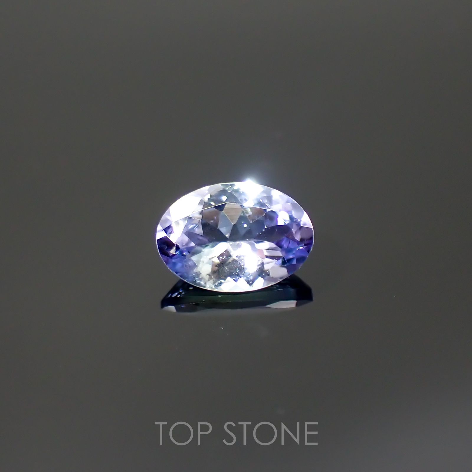 バイカラータンザナイト(宝石名ゾイサイト)タンザニア産 0.71ct 識別済[220515892]7.1x5mm前後