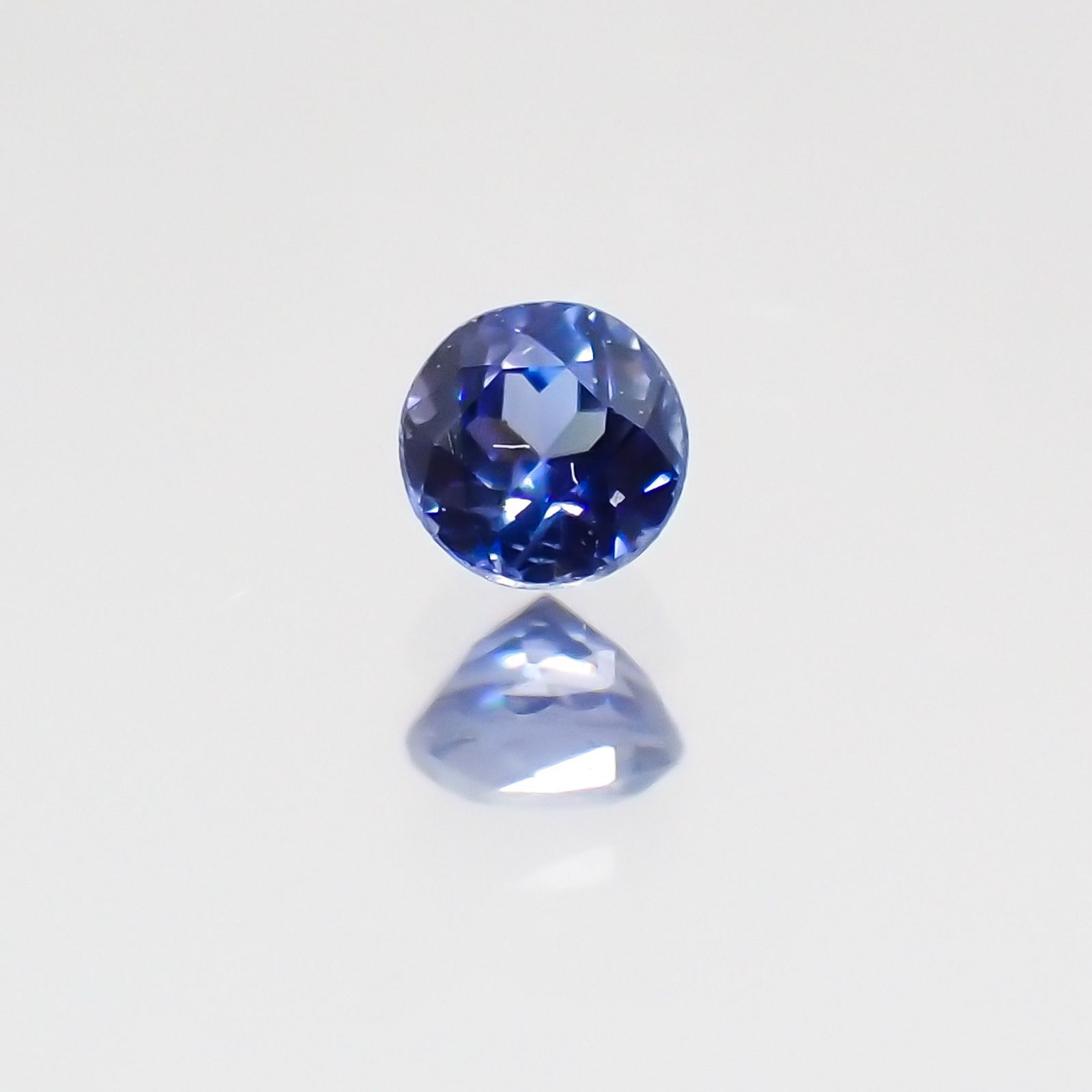 ベニトアイト(宝石名ベニトアイト) アメリカ・カリフォルニア産 0.079ct 識別済[21019047]2.4×2.4mm前後