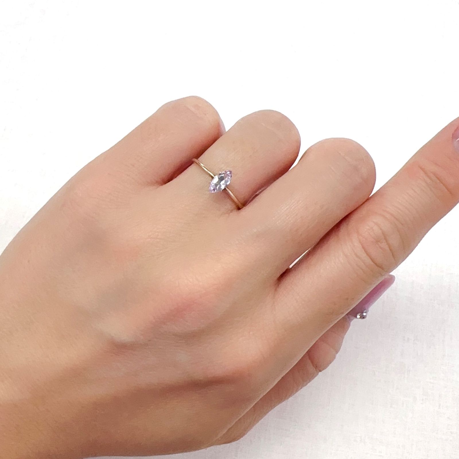 ピンクゾイサイト(宝石名ピンク・ゾイサイト)タンザニア産 0.32ct 識別済[231124169]7x3.4mm前後
