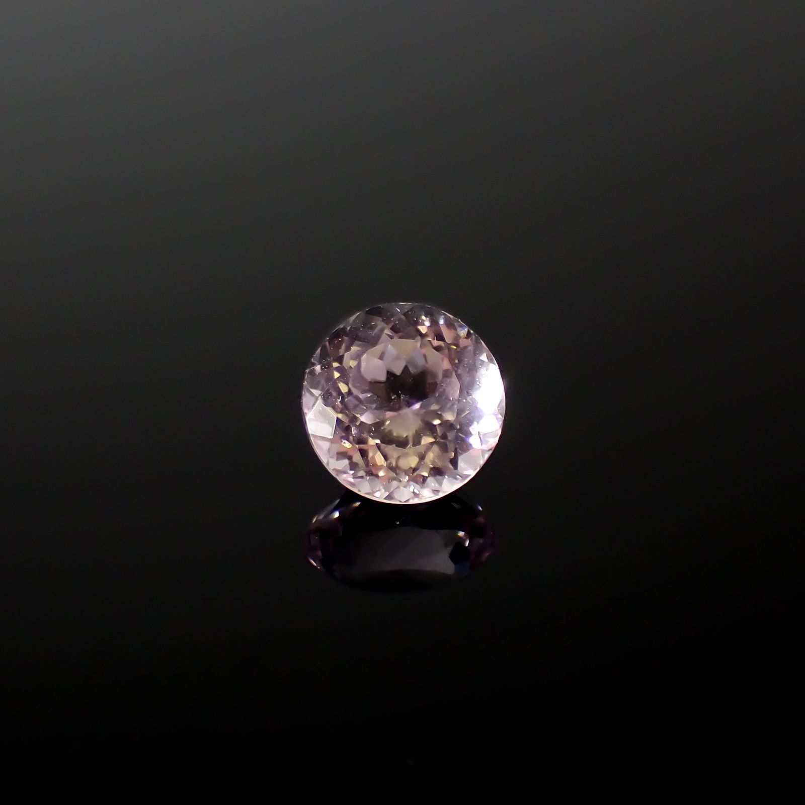 クンツァイト アフガニスタン産 2.46ct[240125358]8.1x8mm前後