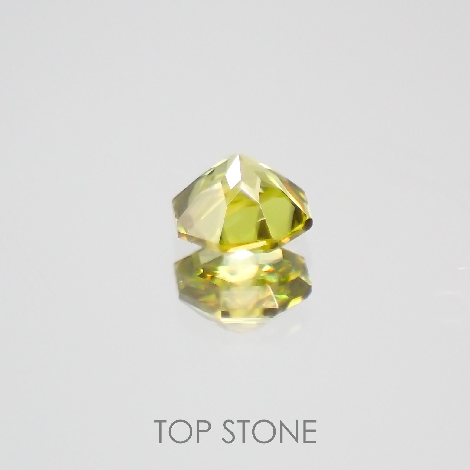 ◇オクタゴンカット◇スフェーン マダガスカル産 ルース 0.12ct[210610961]2.8×2.9mm前後