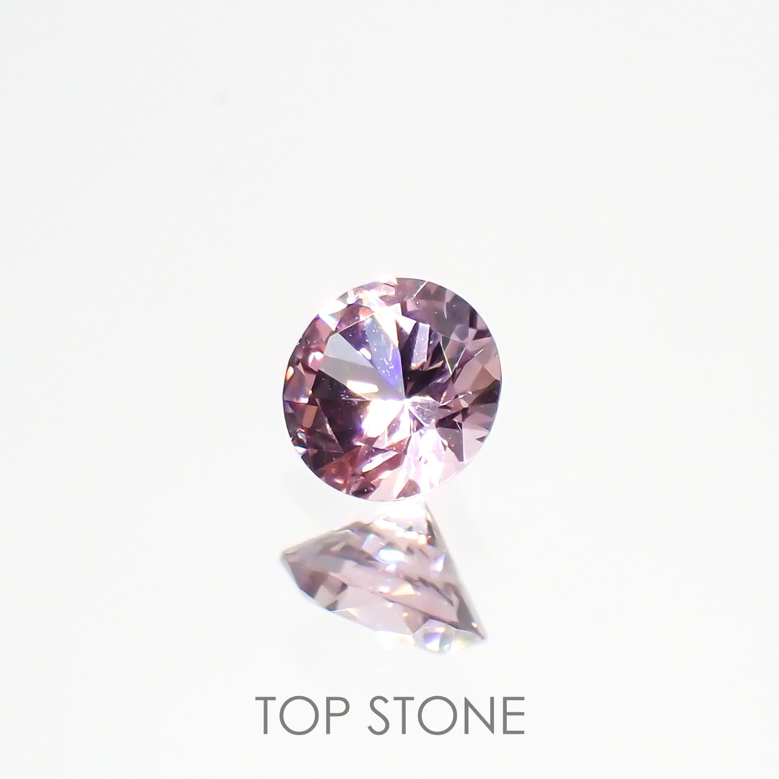 カラーシフトマラヤガーネット(宝石名ガーネット)タンザニア産 0.22ct 識別済[220515838]3.6x3.6mm前後