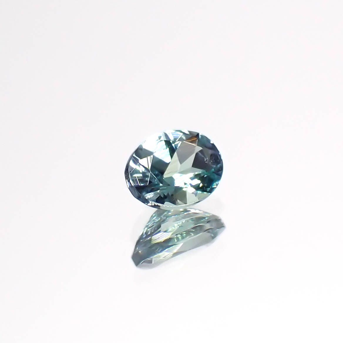 ブルーグリーンコーネルピン タンザニア産 0.18ct[230722848]4x3mm前後