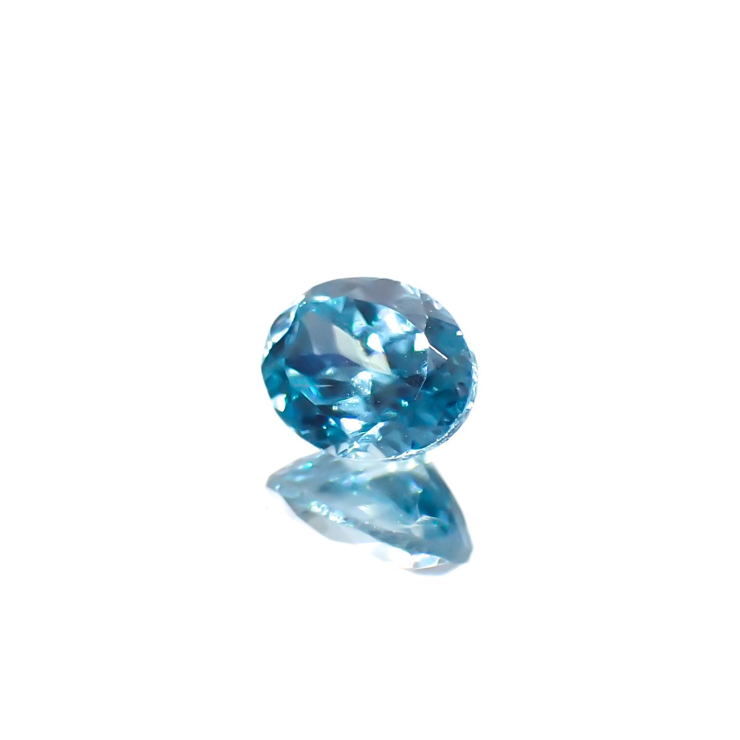 ブルージルコン カンボジア産 0.51ct[240728508]5x4mm前後