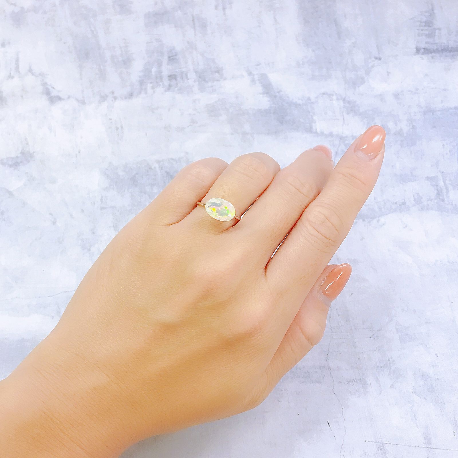 エチオピアオパール(宝石名オパール)エチオピア産 1.57ct 識別済[220917702]10.9x7.5mm前後