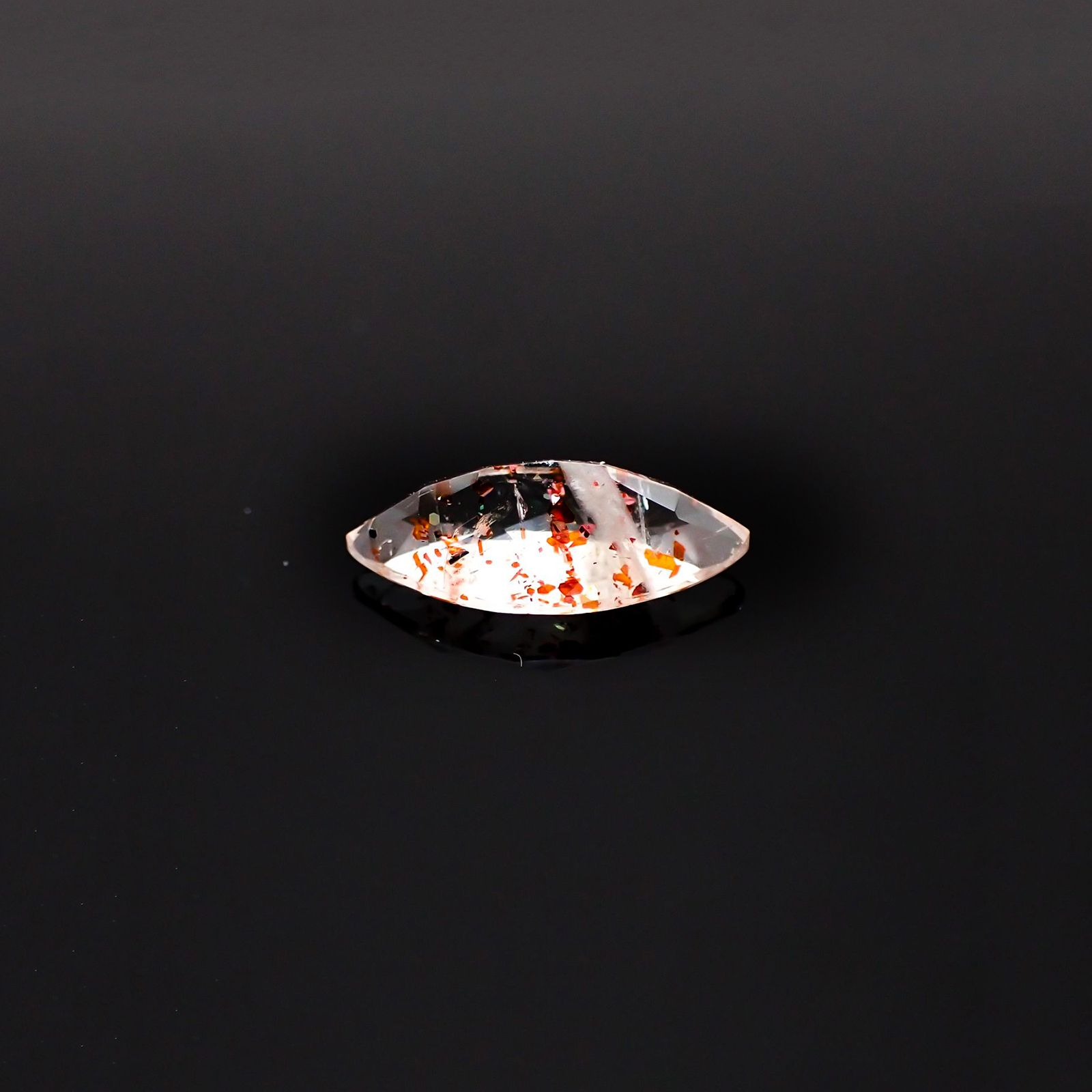 イリュージョンサンストーン(宝石名フェルドスパー) タンザニア産 1.74ct 識別済[210310194]12.6×5.9mm前後