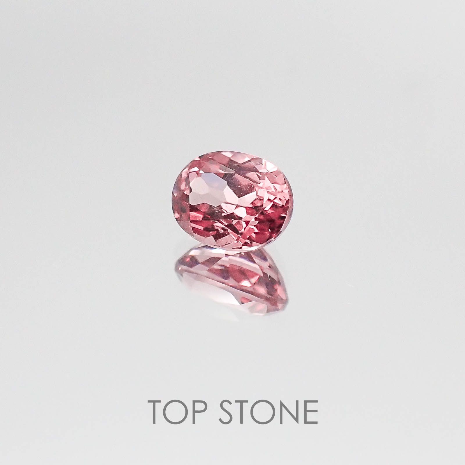 カラーチェンジマラヤガーネット タンザニア産 ルース 0.99ct[20074272]6.5×5mm前後