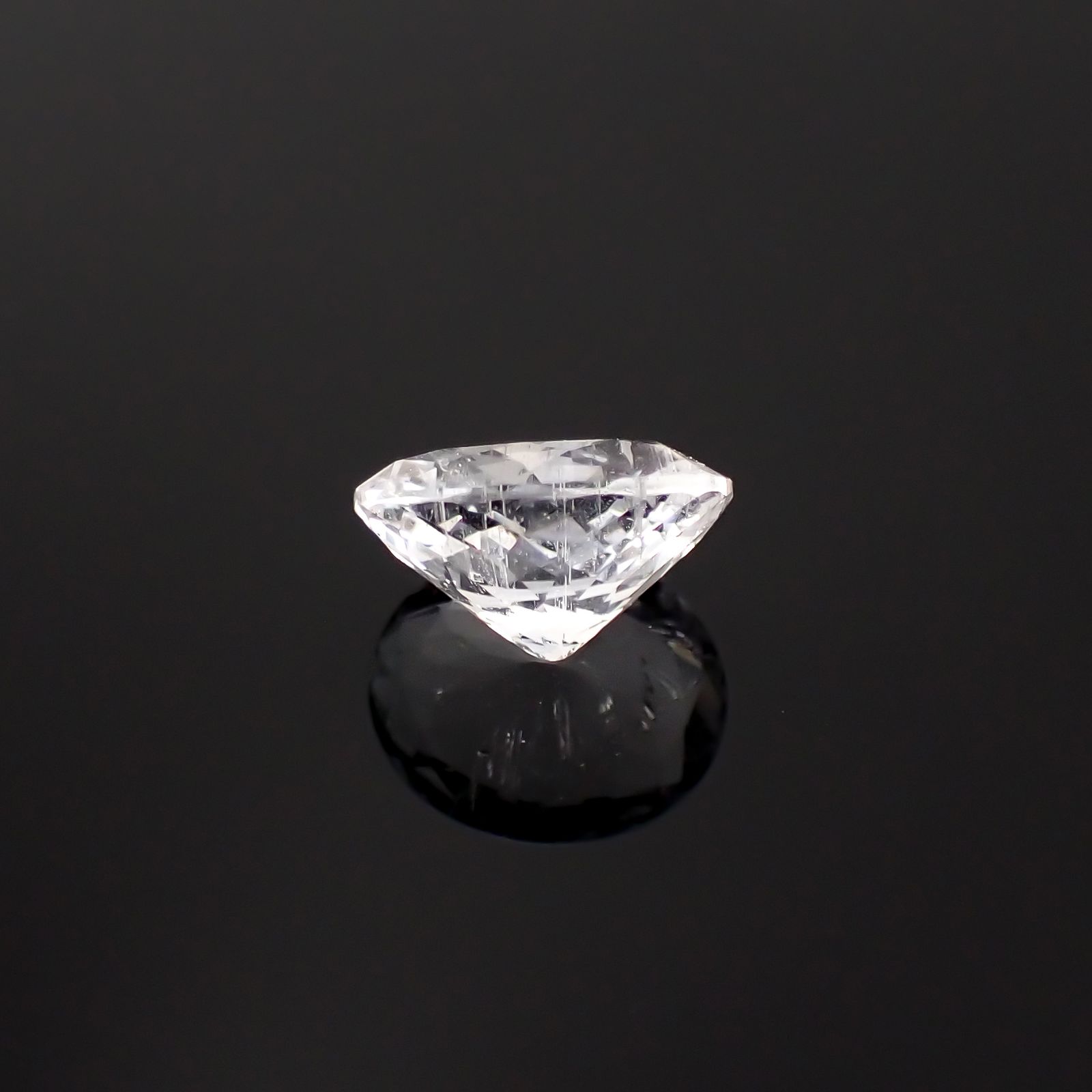 ベリロナイト(宝石名ベリロナイト)パキスタン産 1.609ct ソ付[230722994]8.5x7.1mm前後 | TOP  STONE(トップストーン)