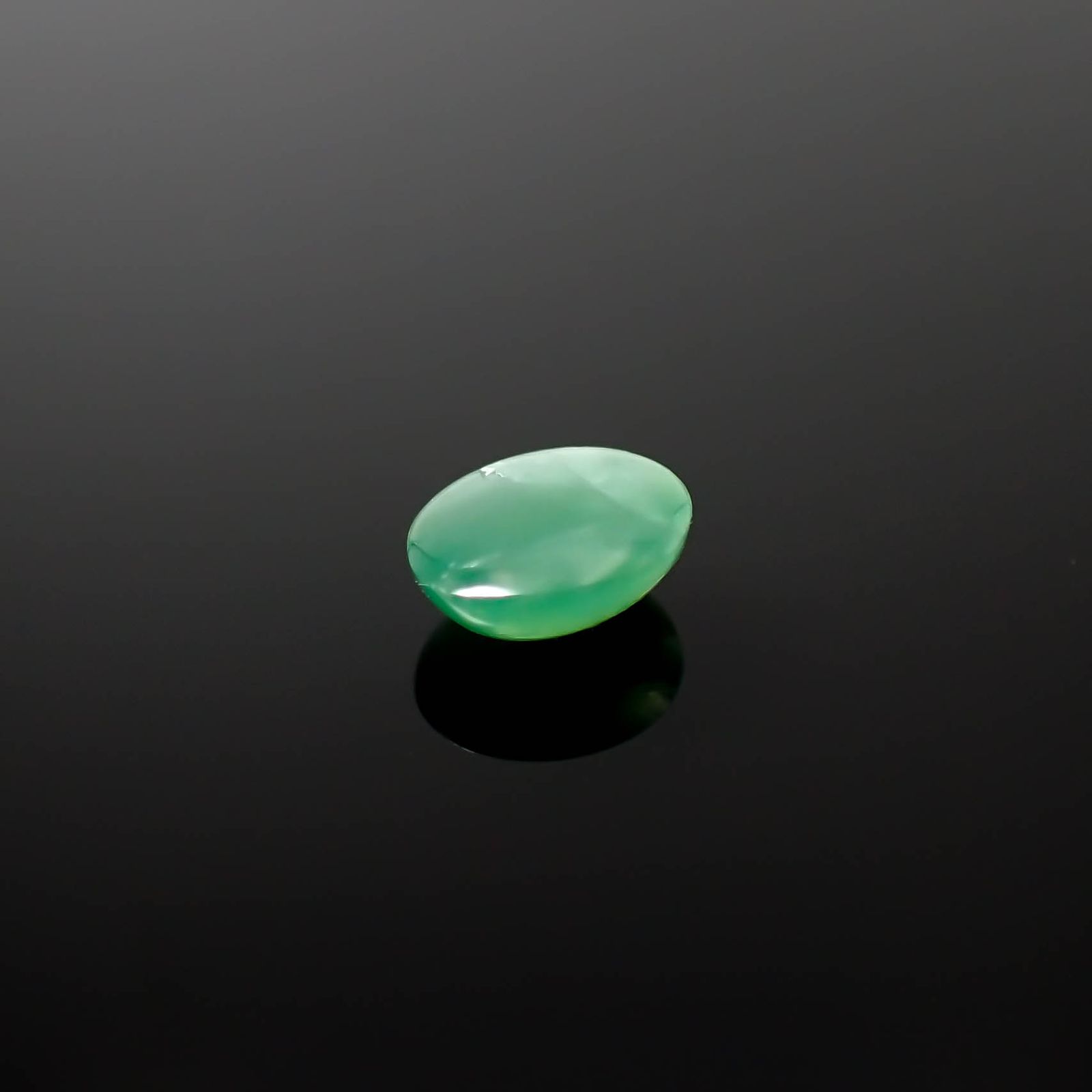 翡翠 ビルマ産 0.60ct[240326945]5.8x4.7mm前後