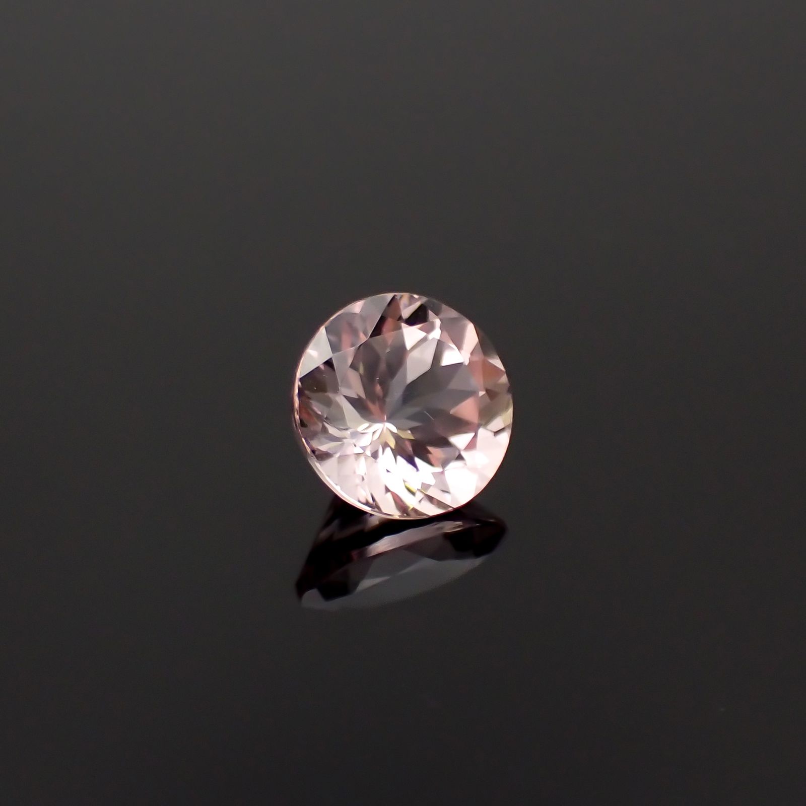 モルガナイト ブラジル/モザンビーク産 1.79ct[231224874]8x8mm前後