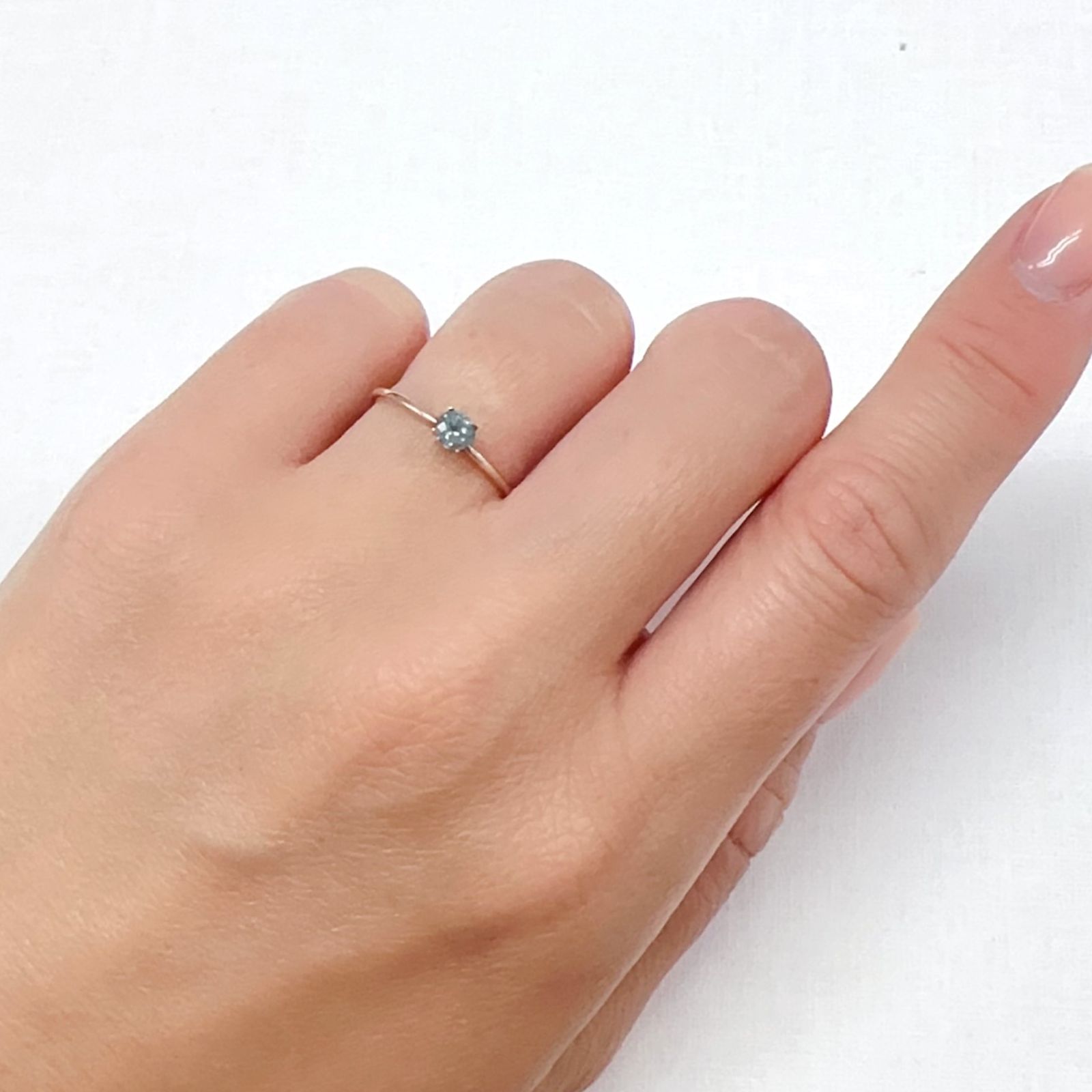 シルキーアレキサンドライト(宝石名アレキサンドライト)ブラジル・ミナスジェライス州ヘマチタ鉱山産 0.25ct 識別済[240527403]3.8x3.8mm前後