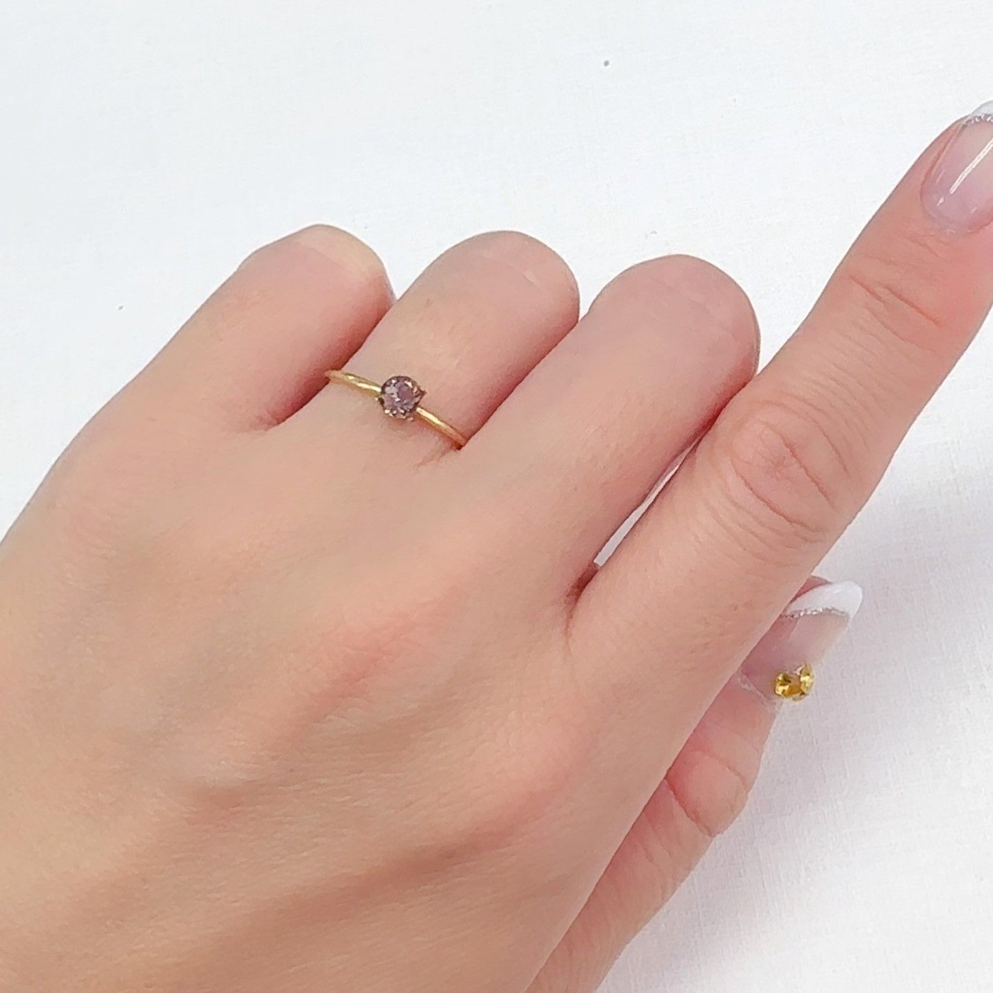 アキシナイト パキスタン産 0.30ct[240628359]4.3x4.2mm前後