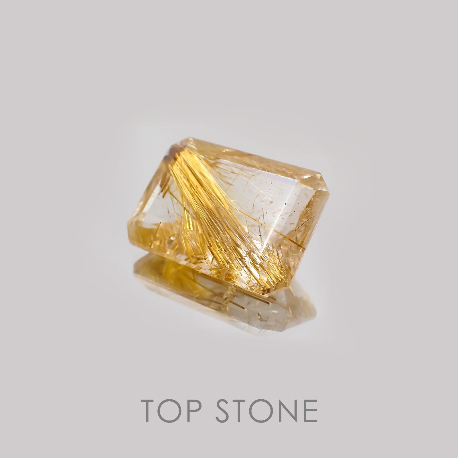ルチルクォーツ(宝石名ルチルレイテッド・クォーツ) ブラジル産 20.28ct 識別済[21019130]20.9×15mm前後
