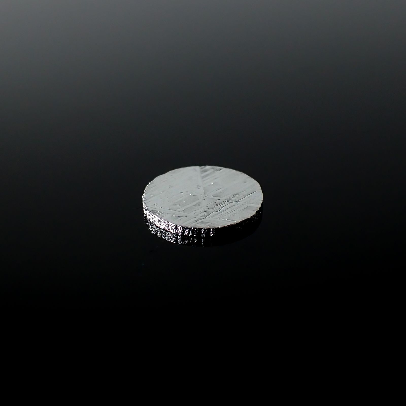 アルタイ隕石 発見地:中国 2.47ct[240125556]9.7x9.5mm前後