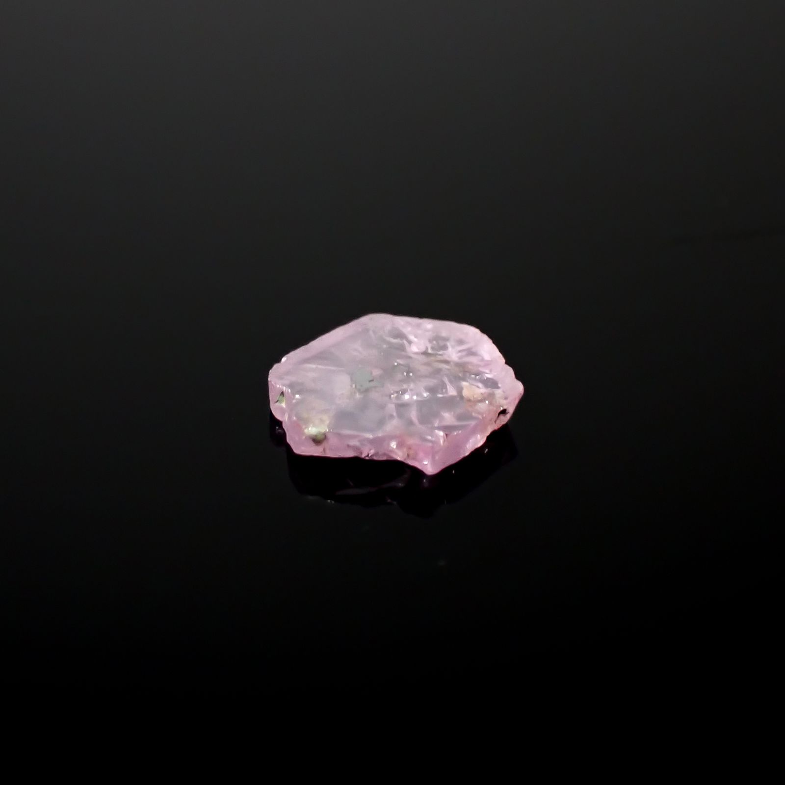 トラピッチェピンクサファイア 原石スライス パキスタン・カシミール地方産 0.73ct[240627856]7.3x6.3mm前後