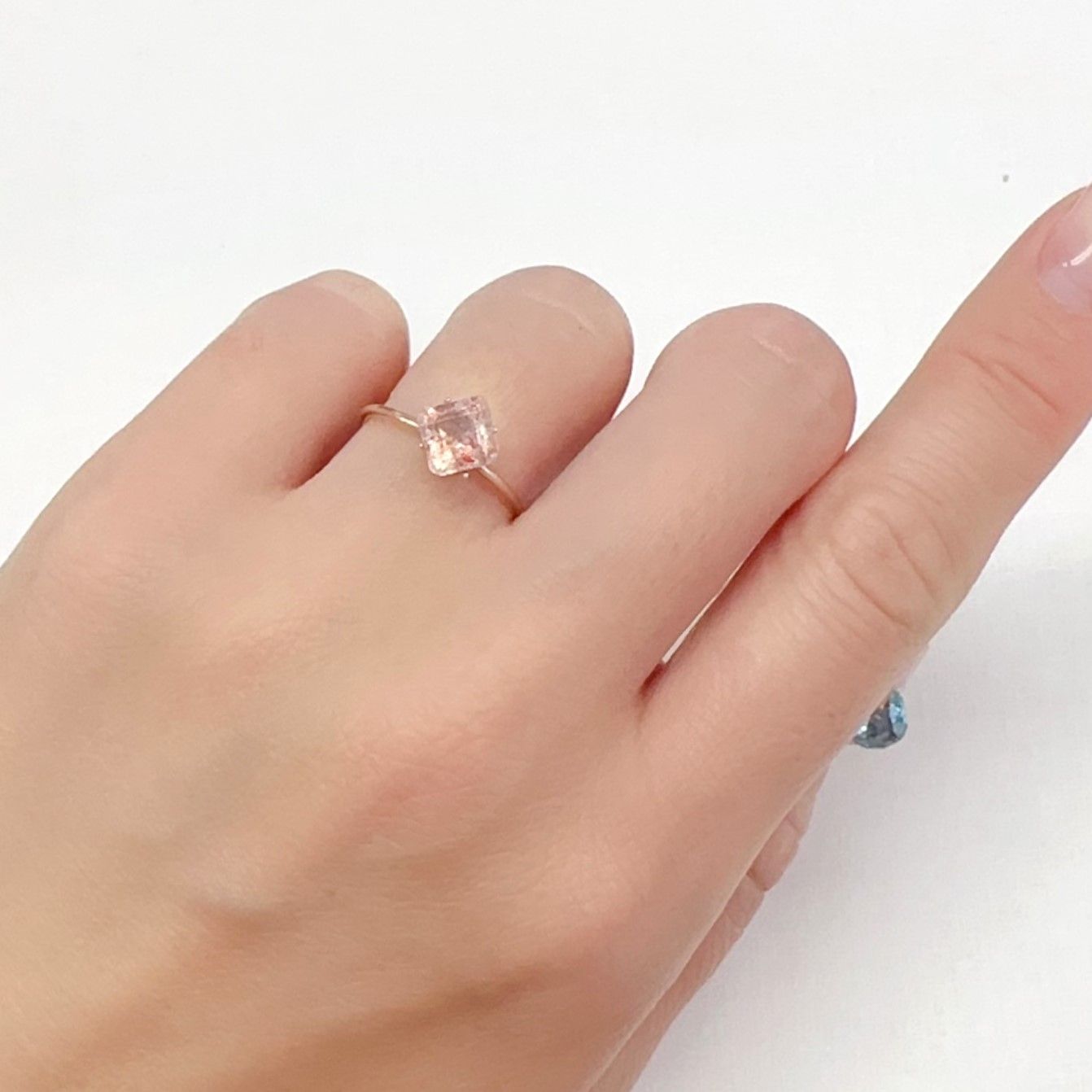 ファイヤークォーツ ナイジェリア産 1.23ct[240326712]6.3x6.3mm前後