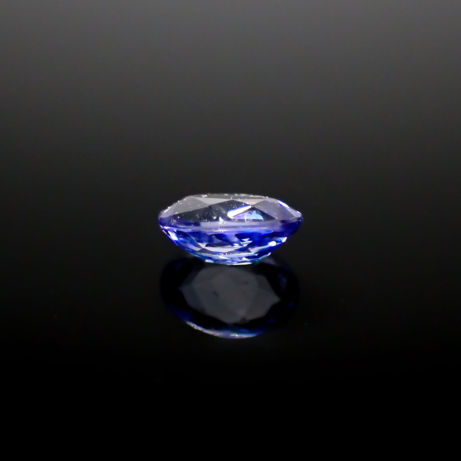 虹色 ベニトアイト アメリカ・カリフォルニア州産 0.26ct[240928698