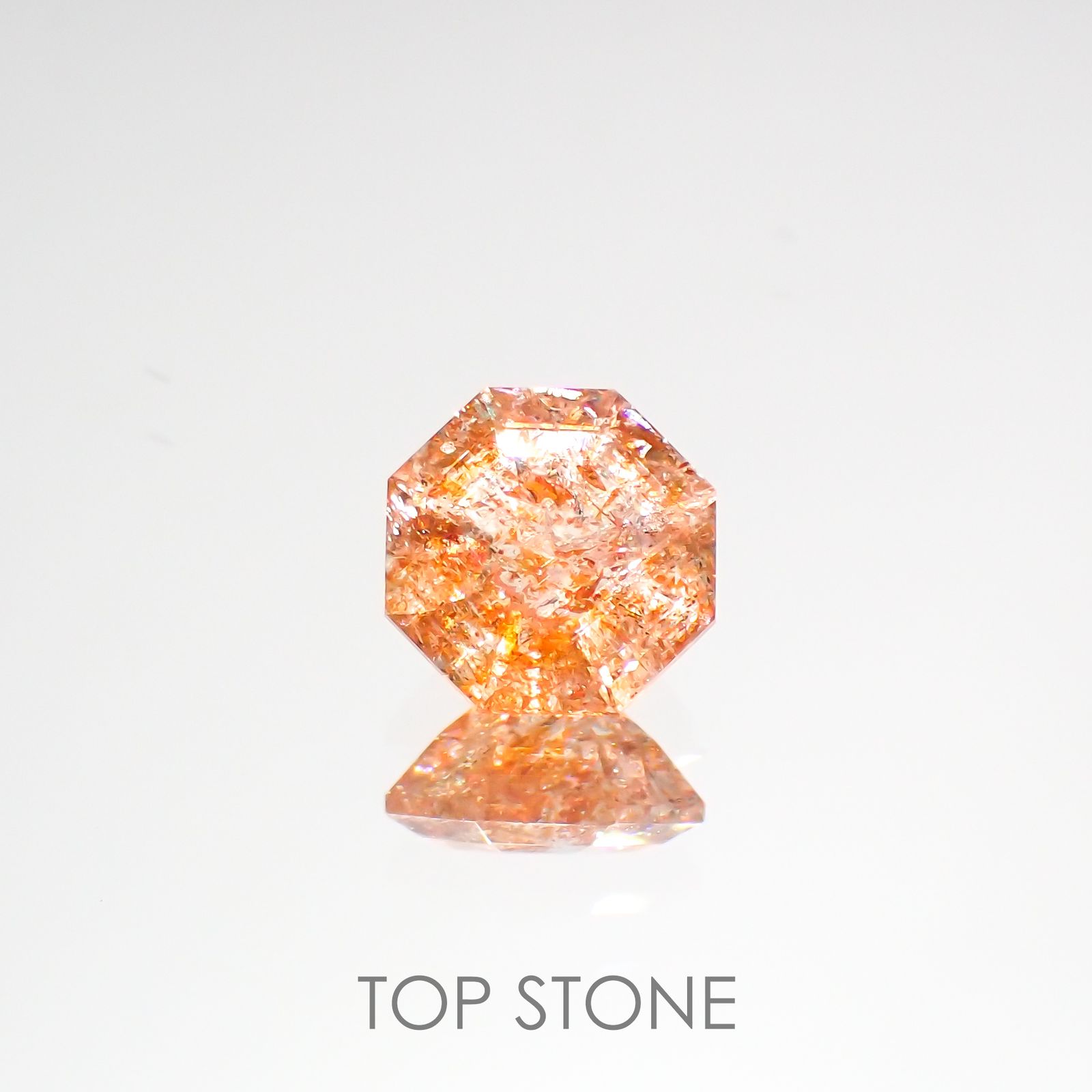 ◇オクタゴンカット◇イリュージョンサンストーン インド産 0.81ct[220115494]6.1x6mm前後