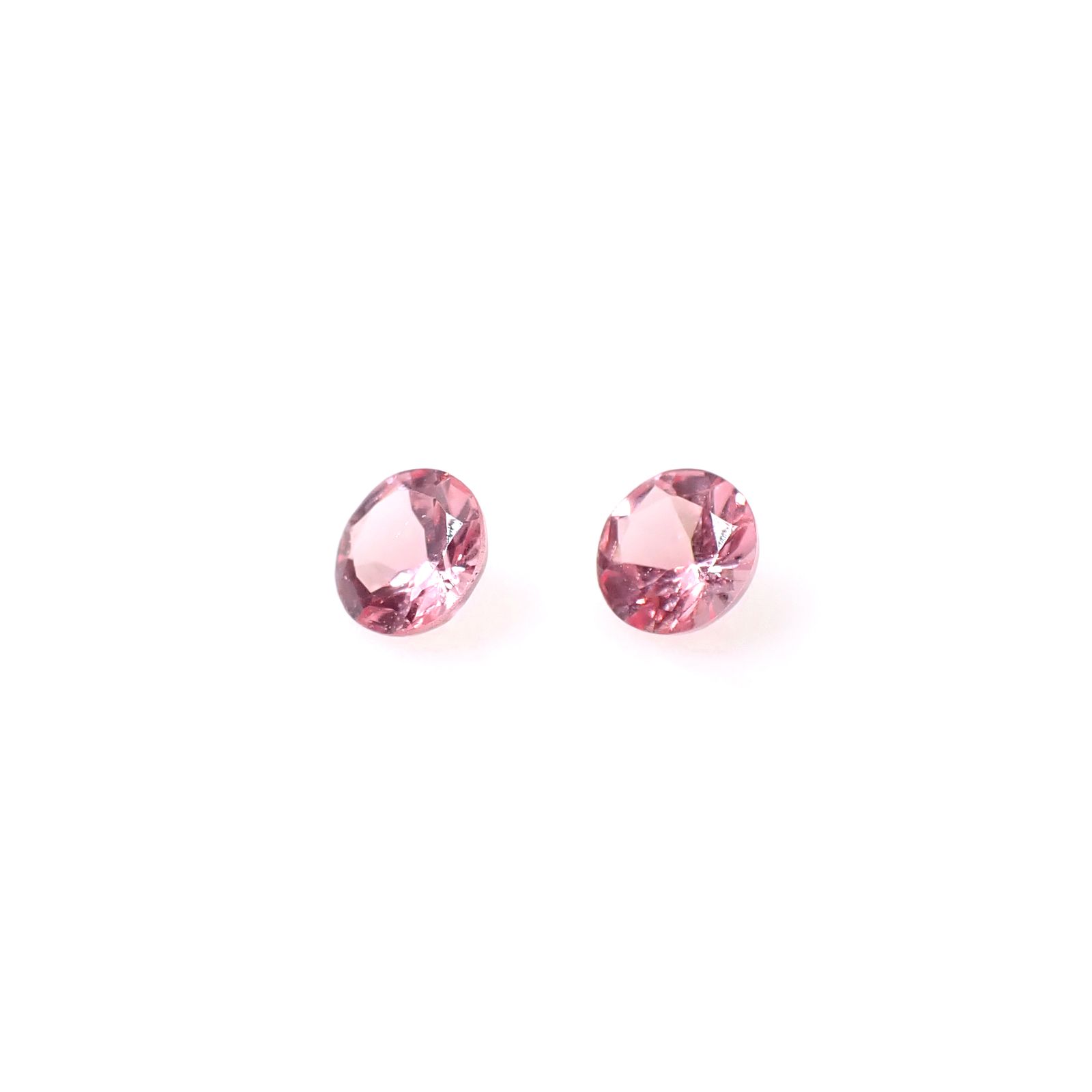 ◇ペアセット◇ピンクスピネル タンザニア産 0.41ct(2pcs合計) [250730793]3.6x3.6mm前後