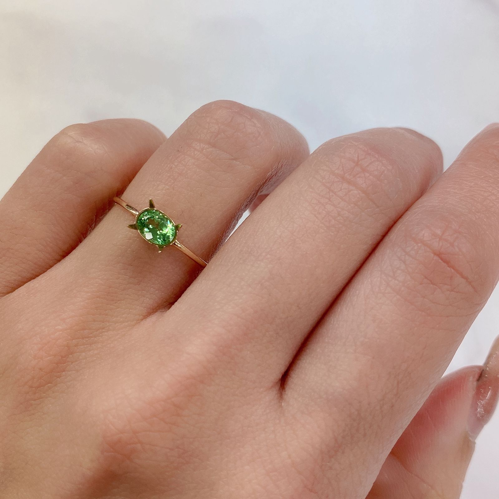 ミントガーネット(宝石名グリーン グロッシュラー・ガーネット) タンザニア産 0.52ct 識別済[210711925]5×4mm前後