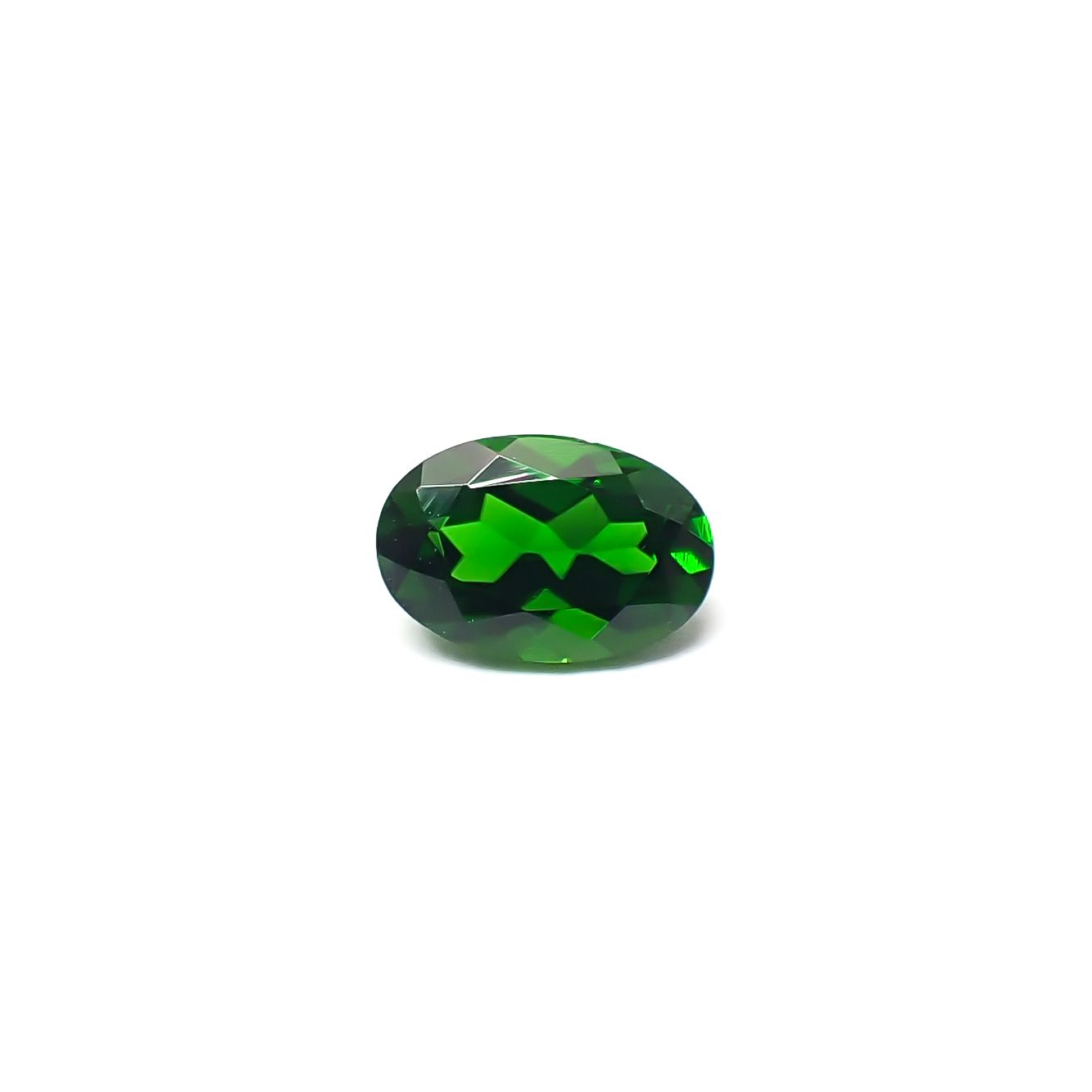 クロムダイオプサイド(宝石名クロム・ダイオプサイド)ロシア産 識別済 0.47ct / 5.8x3.9mm前後 [260432100]