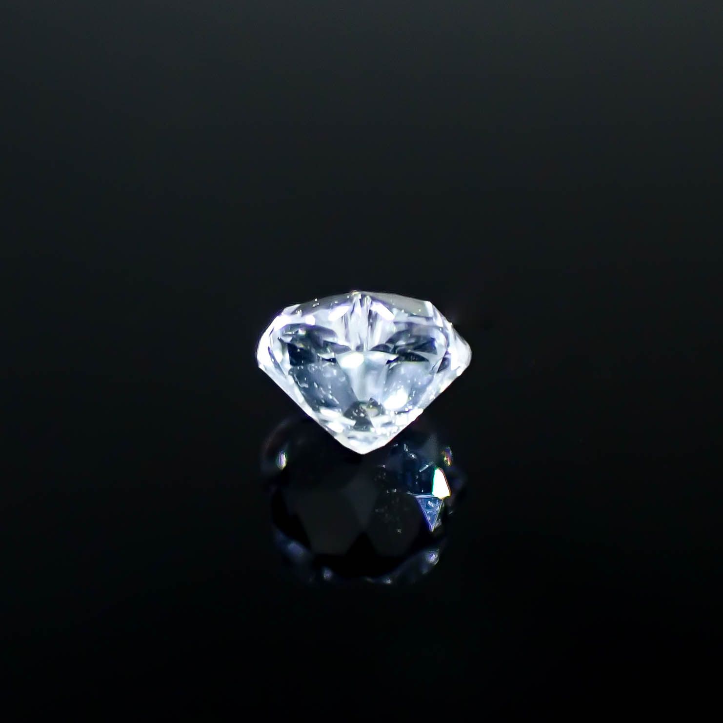 ◇カスタム・フラワーカット◇カラーレスサファイア スリランカ/マダガスカル産 0.23ct [250830977]3.4x3.5mm前後