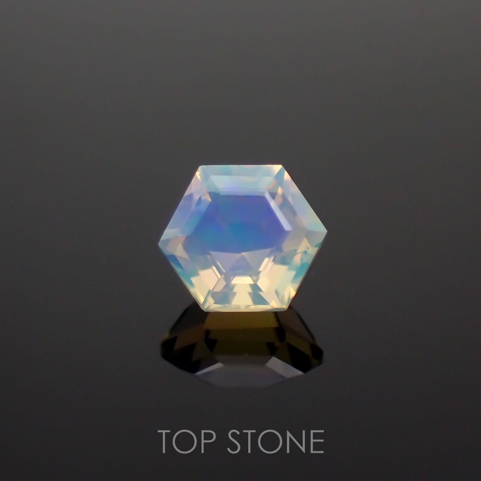 ◇ヘキサゴンカット◇エチオピアオパール エチオピア産 0.27ct[221018438]4.4x4.3mm前後