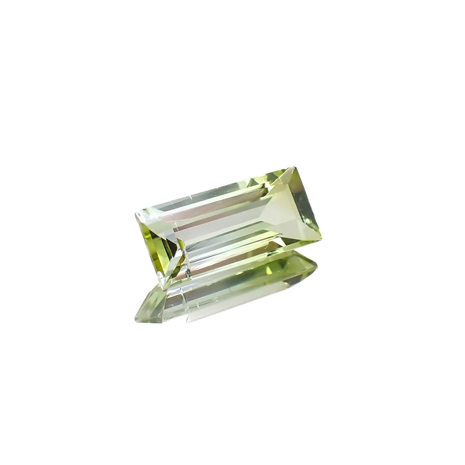 バイカラートルマリン コンゴ民主共和国産 1.76ct[230220535]11.2x4.9mm前後