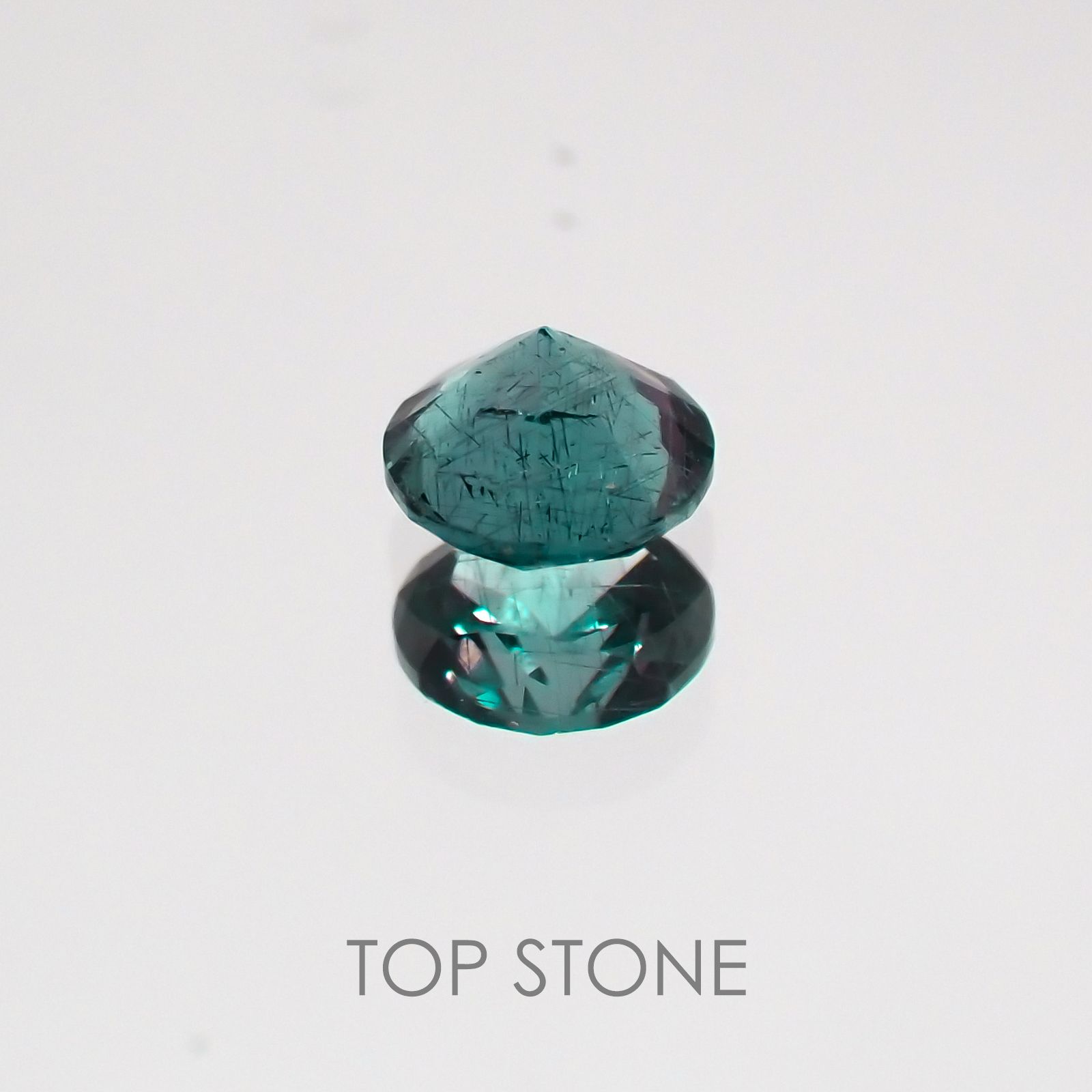 カラーチェンジガーネット(アレキタイプ) マダガスカル・ベキリー産 ルース 0.22ct[21059882]3.6×3.6mm前後