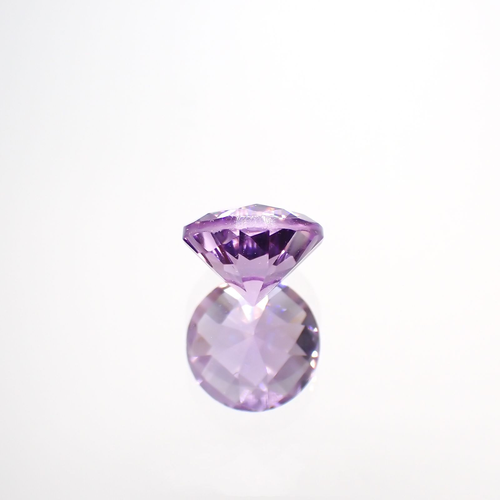 ◇チェッカーコンケーブカット◇アメジスト(宝石名アメシスト) ブラジル産 1.22ct 識別済[210913033]7.1×7.1mm前後
